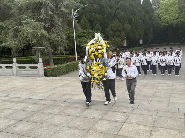 图片2.jpg 图片2.jpg