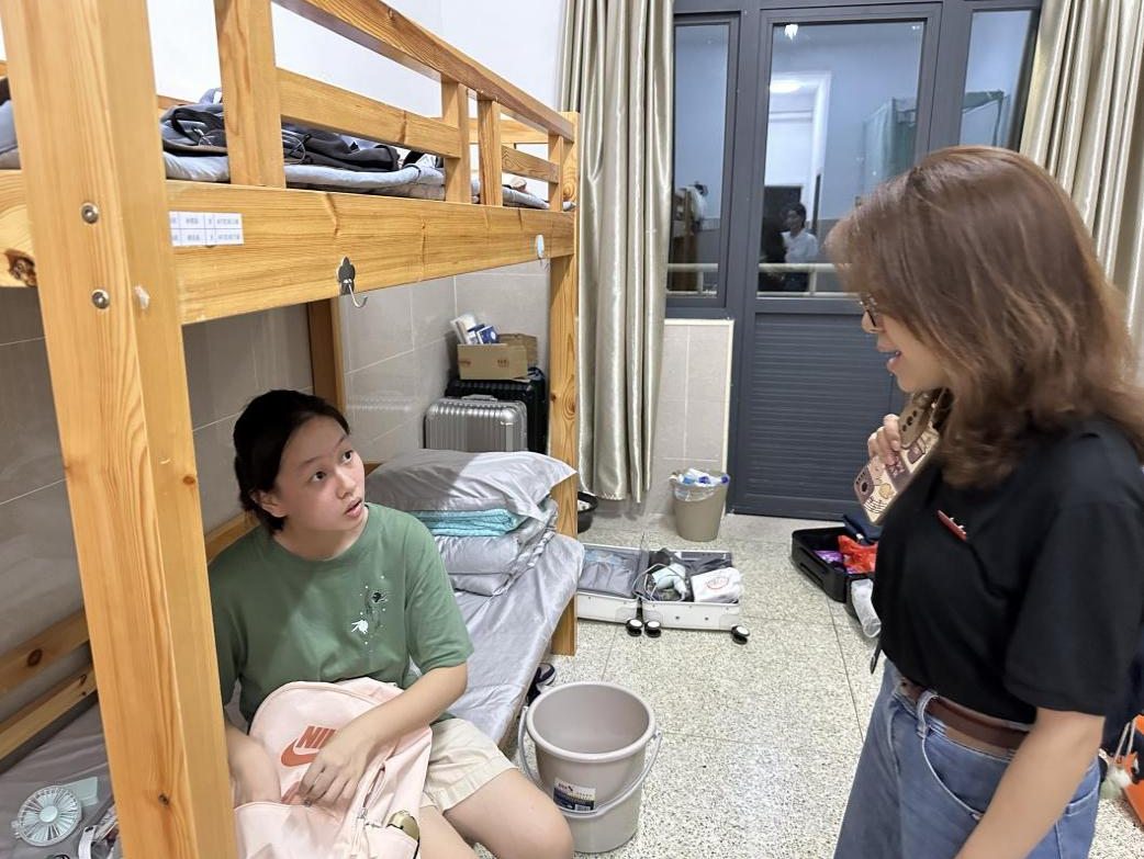 少年逐梦新征程奋劲扬帆向未来龙岩一中锦山学校举行2026届高一新生